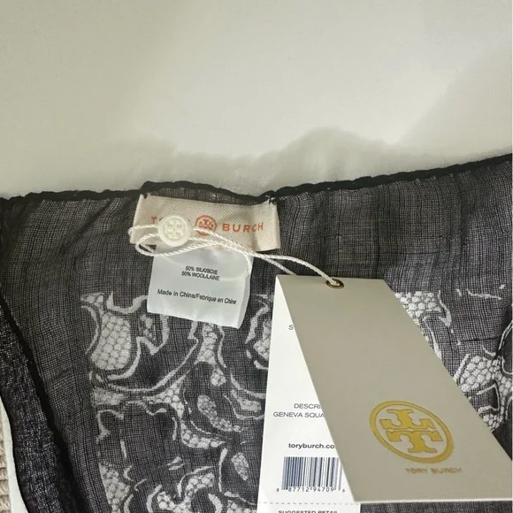 NWT Tory Burch Scarf Logo Design Geneva Square Scarf - Picture 7 of 12